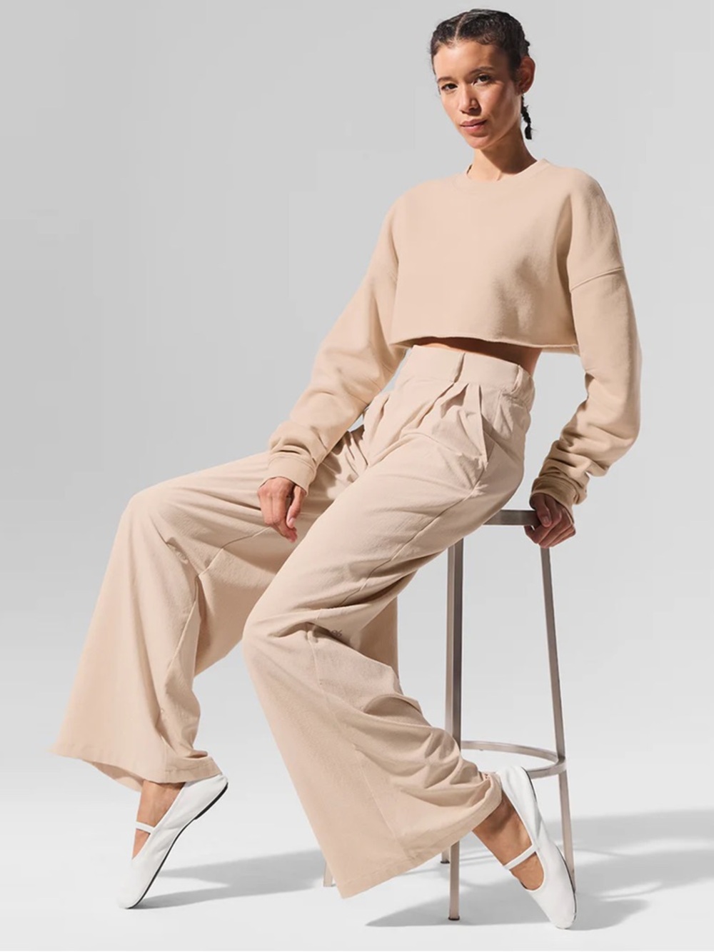 Alo - High-Waist Dreamscape Trouser - Macadamia - Picture 2 of 12